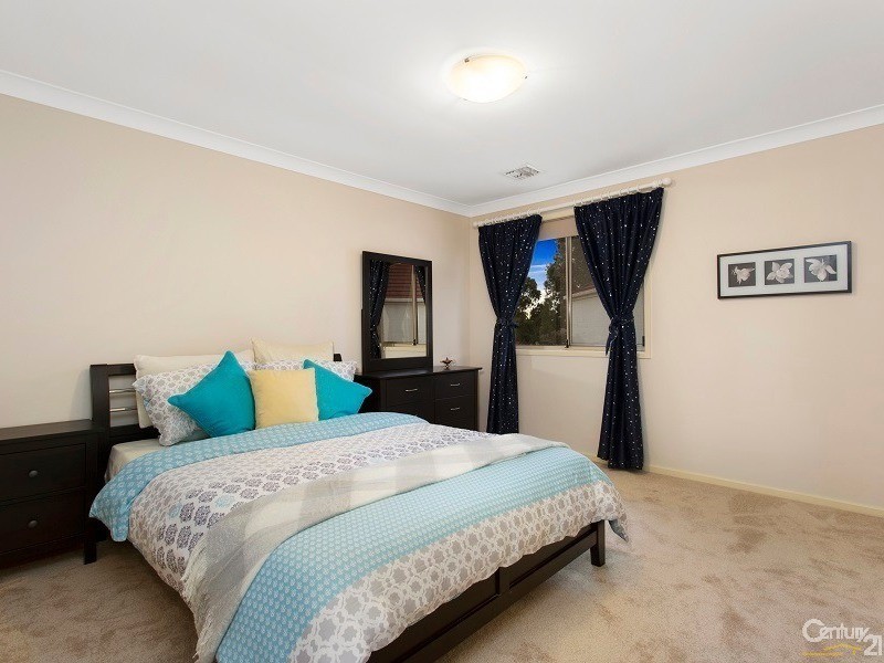 8 Perkins Drive, Kellyville NSW 2155