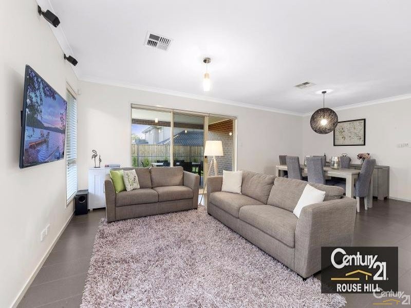 35 Coobowie Drive, The Ponds NSW 2769