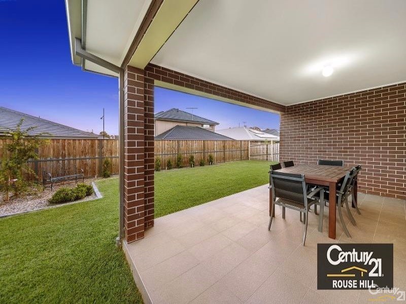 35 Coobowie Drive, The Ponds NSW 2769