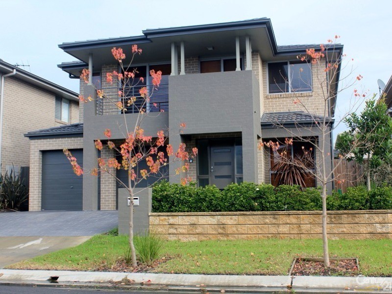 8 Allambie St, The Ponds NSW 2769