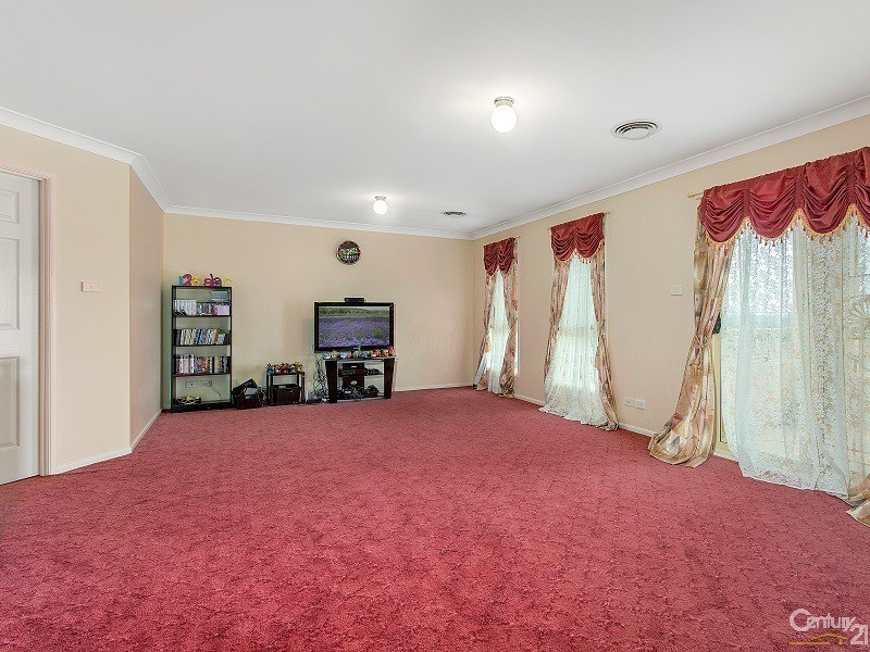 35 Poole Road, Kellyville NSW 2155