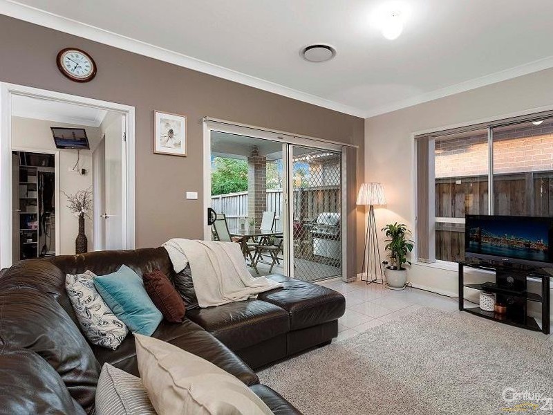 1 Pebble Crescent, The Ponds NSW 2769