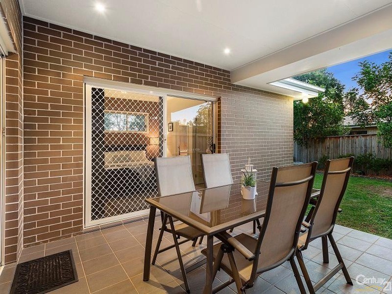 1 Pebble Crescent, The Ponds NSW 2769