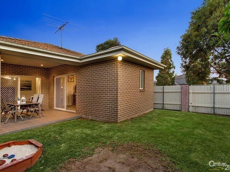 1 Pebble Crescent, The Ponds NSW 2769