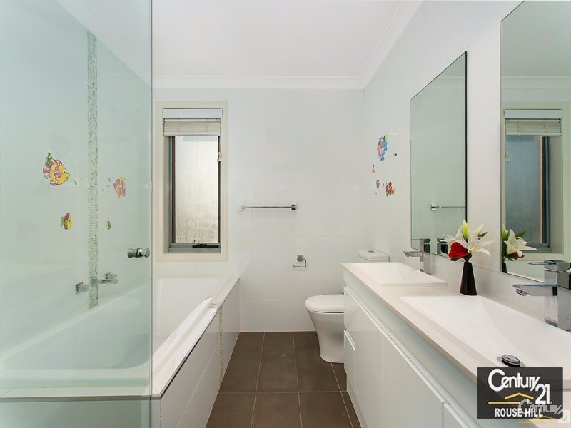 2 Emperor Ave, The Ponds NSW 2769