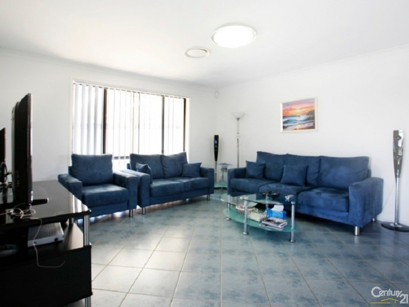 11 Turnberry Way, Rouse Hill NSW 2155