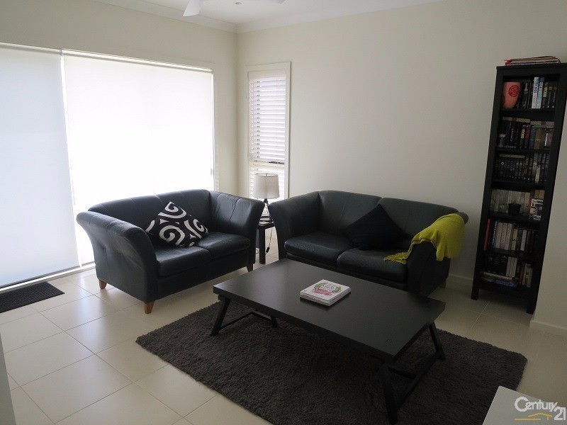 8 Well St, The Ponds NSW 2769