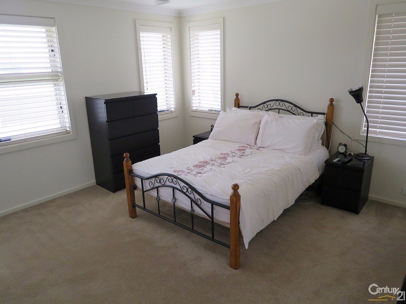 8 Well St, The Ponds NSW 2769