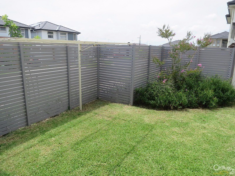 8 Well St, The Ponds NSW 2769