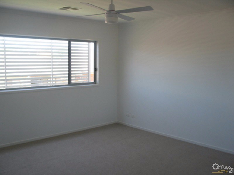 6 Caddies Blvd, Rouse Hill NSW 2155