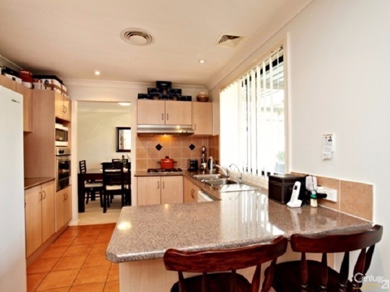 17 Aberdour Ave, Rouse Hill NSW 2155