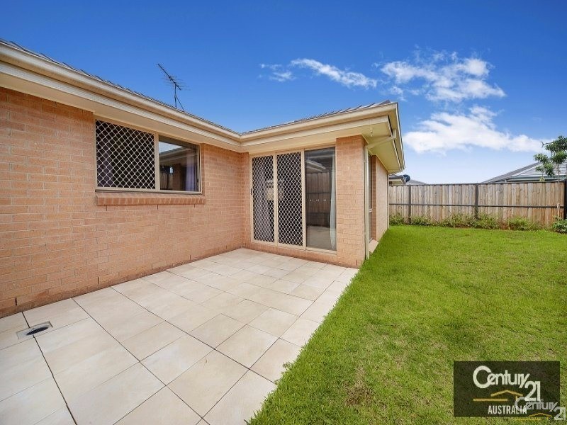 4 Peppermint Fairway, The Ponds NSW 2769