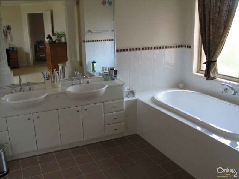 6 Janan Close, Kellyville NSW 2155