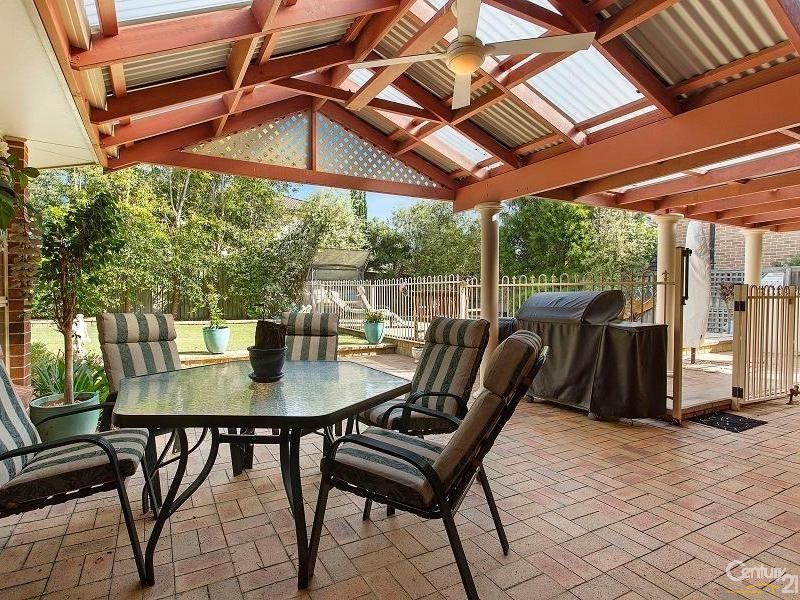 5 Strachan Court, Kellyville NSW 2155