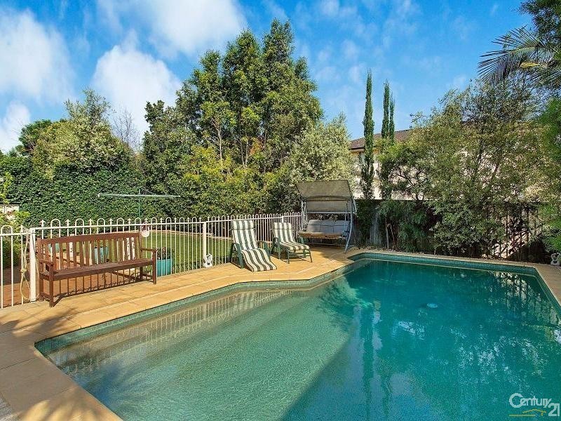 5 Strachan Court, Kellyville NSW 2155