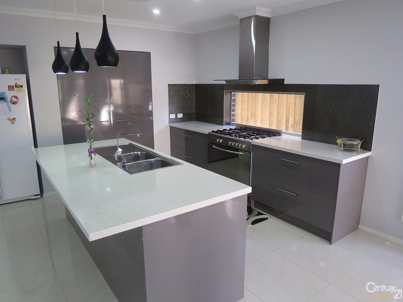 10 Kanimbla St, The Ponds NSW 2769