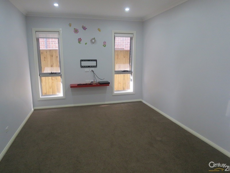 10 Kanimbla St, The Ponds NSW 2769