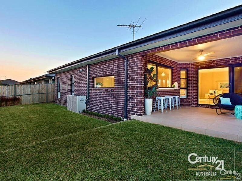 66 Waterfall Blvd, The Ponds NSW 2769