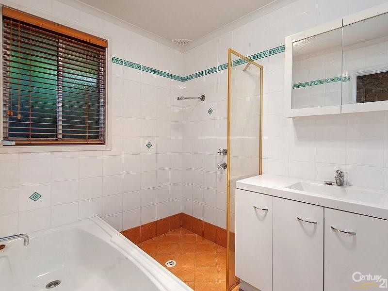 8 Pine Place, Riverstone NSW 2765