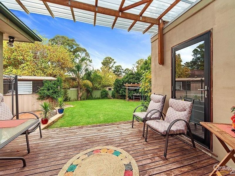 8 Pine Place, Riverstone NSW 2765