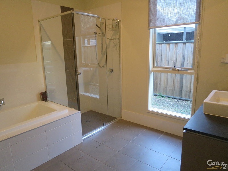 31 Pebble Crescent, The Ponds NSW 2769