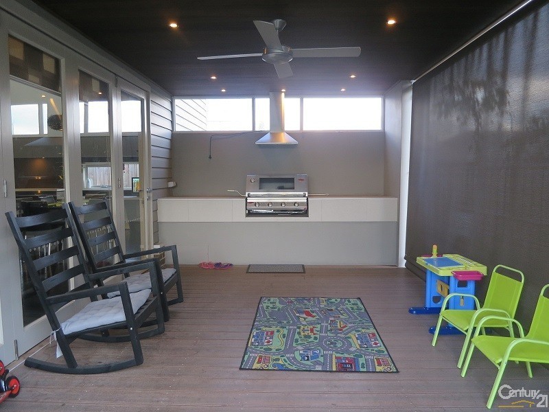 31 Pebble Crescent, The Ponds NSW 2769