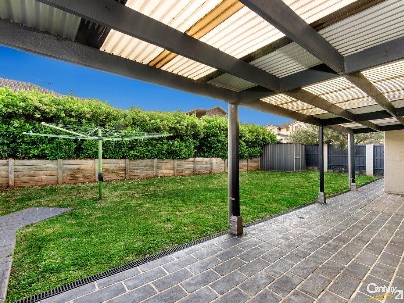 5 Vinegar Hill Rd, Kellyville Ridge NSW 2155