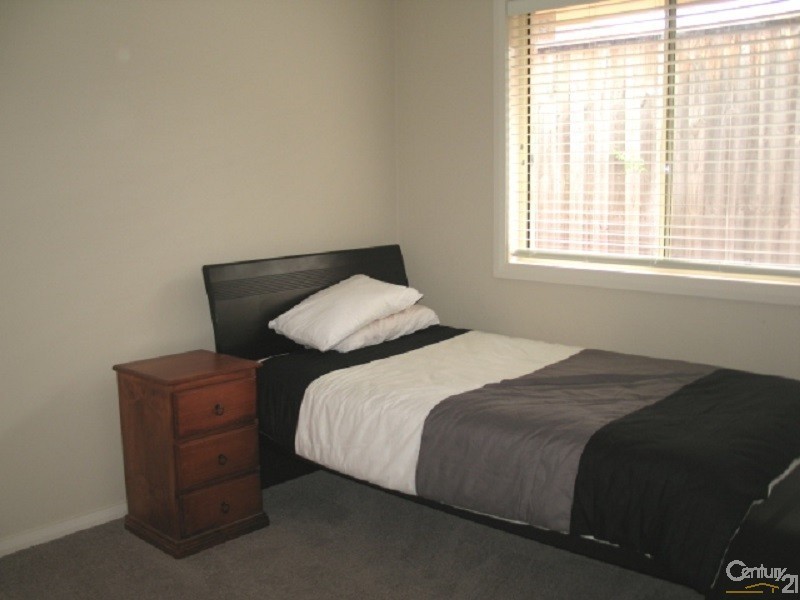 28 Aberdour Ave, Rouse Hill NSW 2155