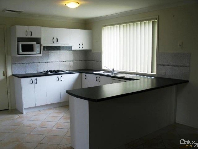 4 Dunbar Place, Kellyville NSW 2155