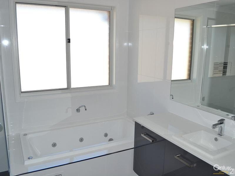 3 Belford Ave, Kellyville NSW 2155