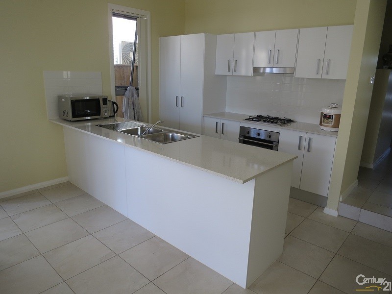 43 Caddies Blvd, Rouse Hill NSW 2155