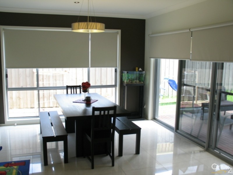 16 Sharpave Ave, The Ponds NSW 2769