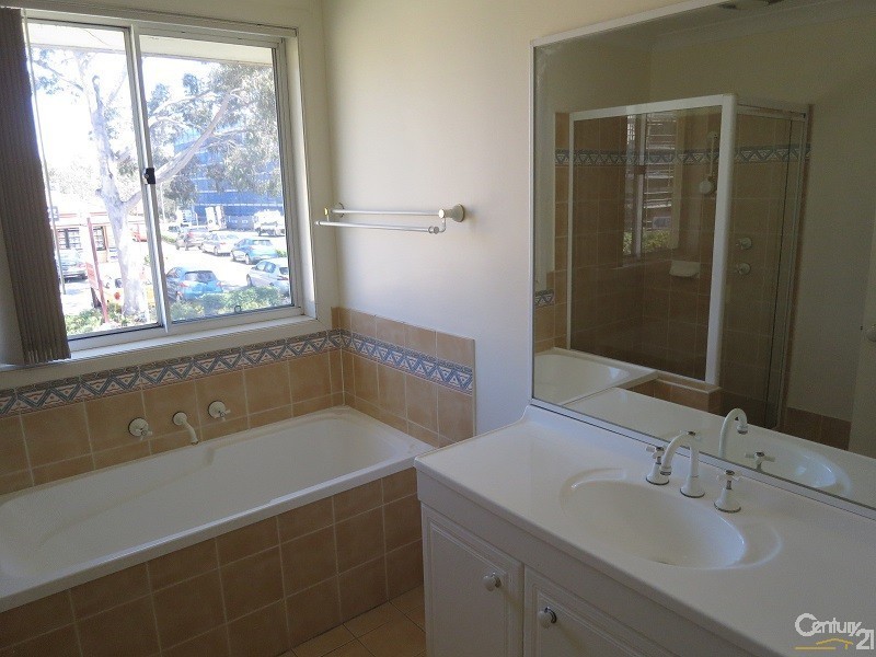 7 Aberdour Ave, Rouse Hill NSW 2155