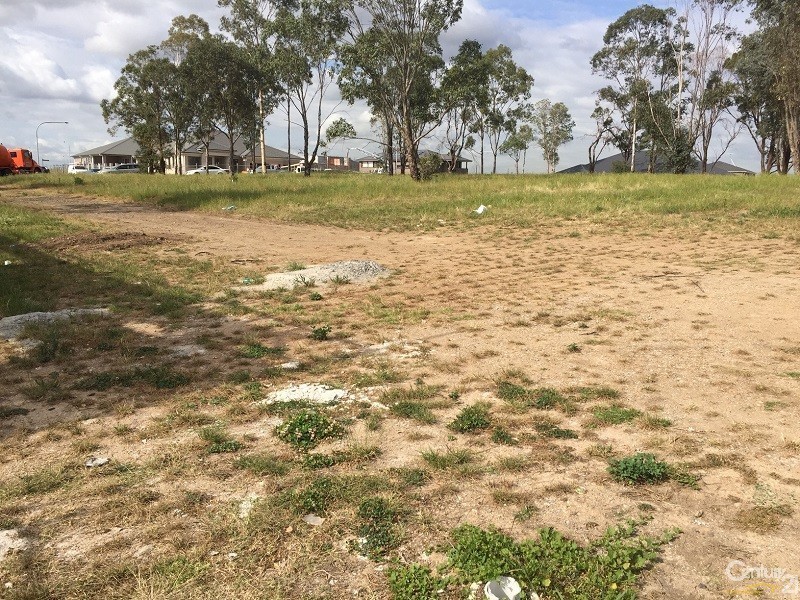 61 Arnold Avenue, Kellyville NSW 2155