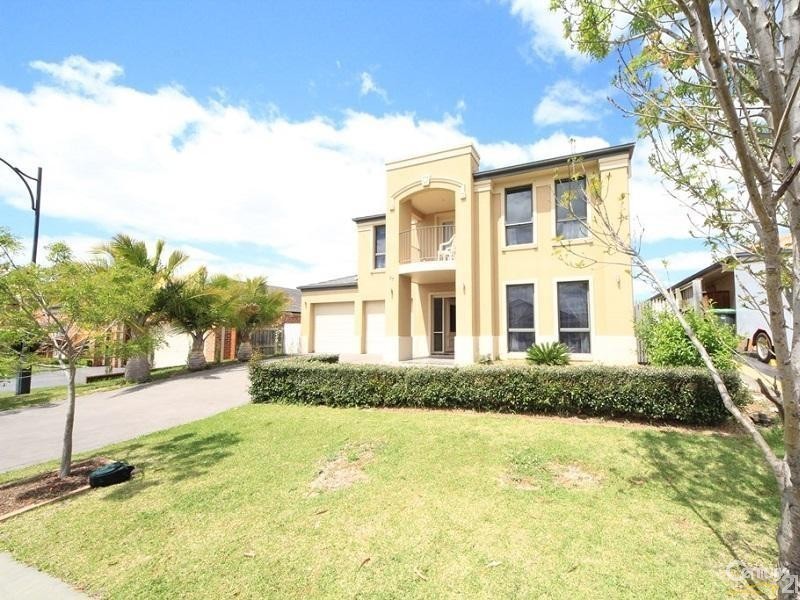 27 Rebellion Circuit, Beaumont Hills NSW 2155