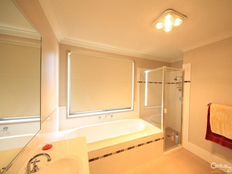 27 Rebellion Circuit, Beaumont Hills NSW 2155