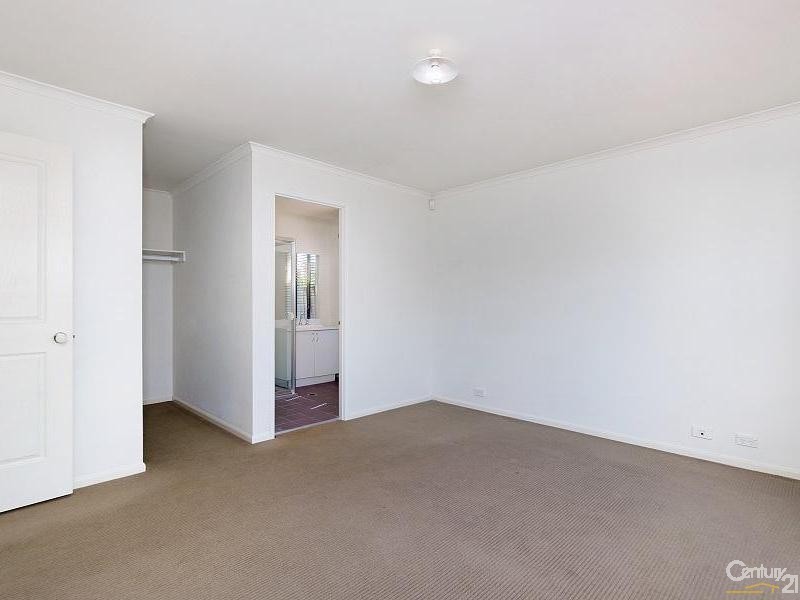 14 Peak Street, Glenwood NSW 2768