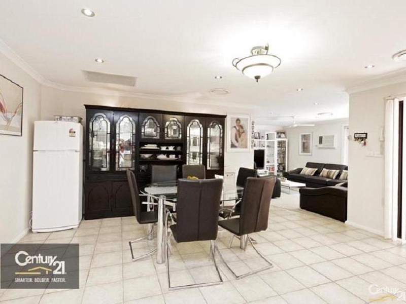 17 Wicklow Place, Rouse Hill NSW 2155