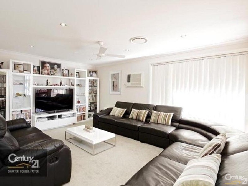 17 Wicklow Place, Rouse Hill NSW 2155