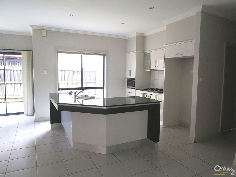 32 Castleford Terrace, Stanhope Gardens NSW 2768