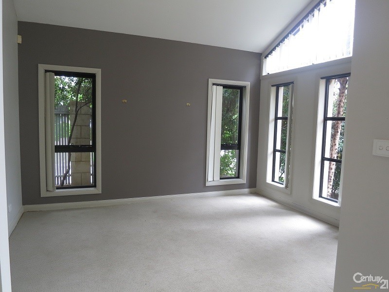 32 Castleford Terrace, Stanhope Gardens NSW 2768