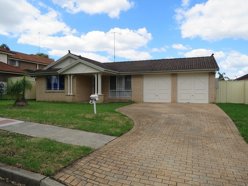 40 Sorrento Drive, Glenwood NSW 2768