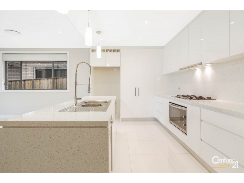 7 Fairfax Street, The Ponds NSW 2769