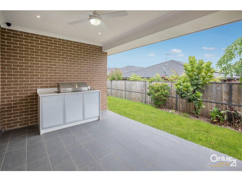 7 Fairfax Street, The Ponds NSW 2769