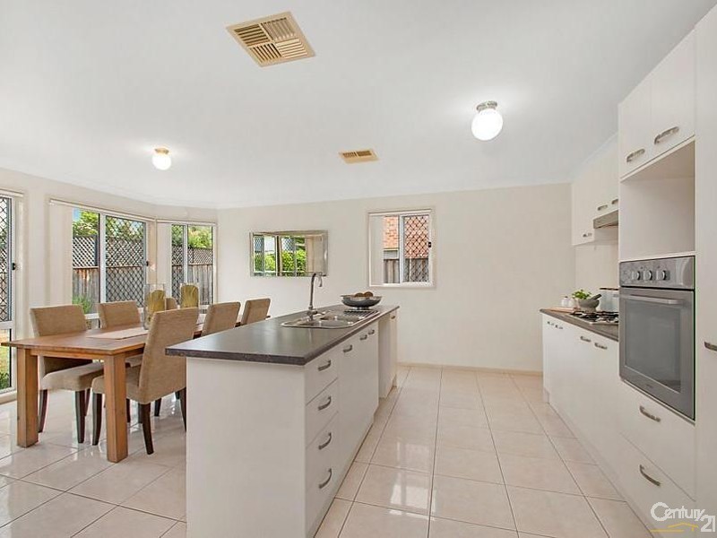 13 Cradle Close, Beaumont Hills NSW 2155