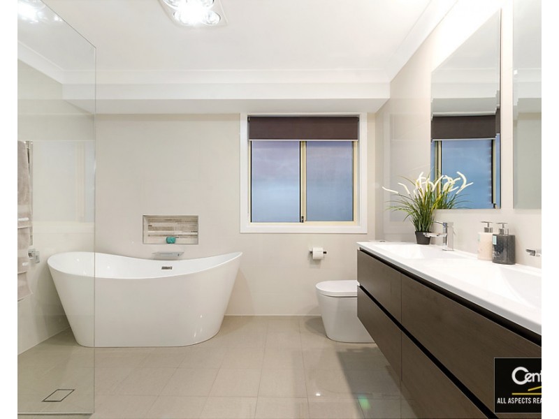 42 Alamar Crescent, Quakers Hill NSW 2763