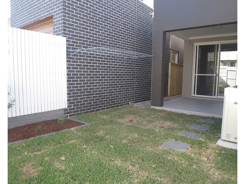 21 Saxon Lane, Rouse Hill NSW 2155