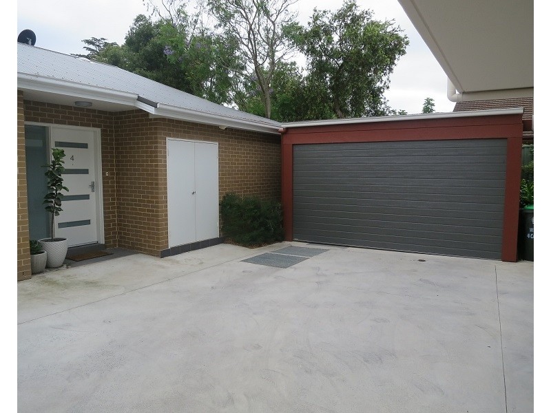 4/4 Cook Street, Baulkham Hills NSW 2153