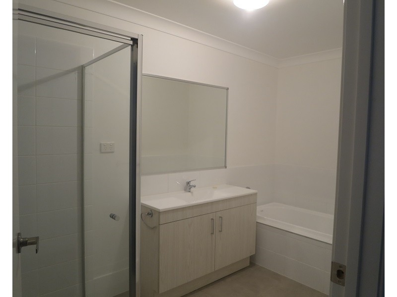 60 Heathland Ave, Schofields NSW 2762