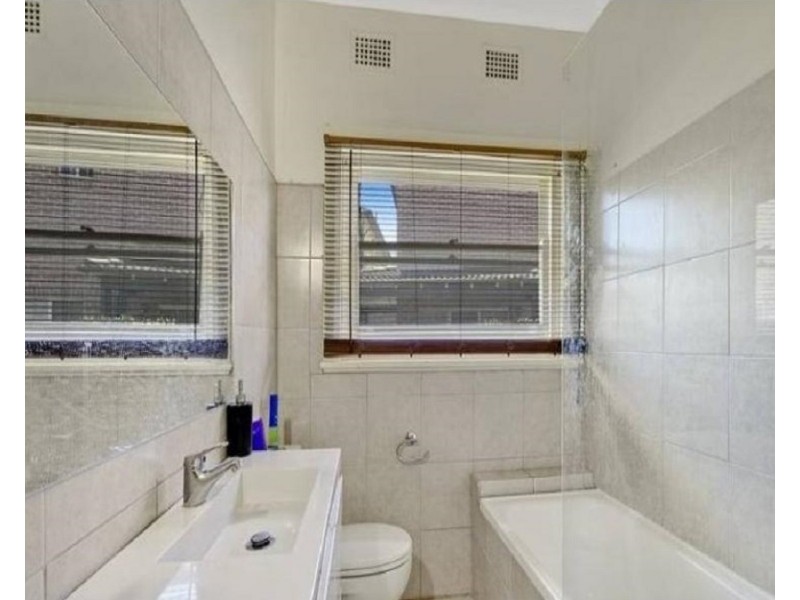 149 Windsor Road, Northmead NSW 2152